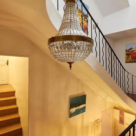 De L'atelier Hotel Villeneuve-les-Avignon