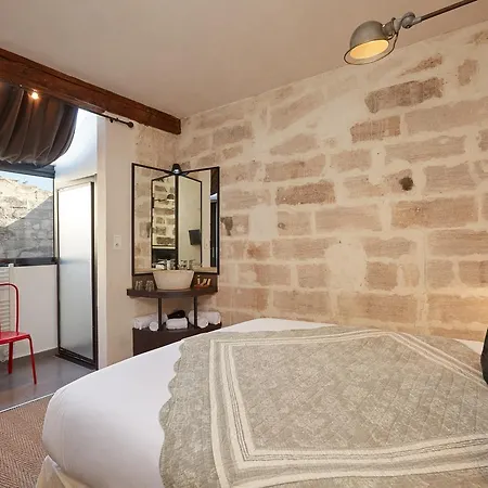 De L'atelier Hotel 3*